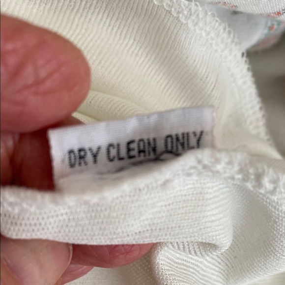 Cream V-Neck Sleeveless Resort Maxi Sundress - Picture 13 of 13